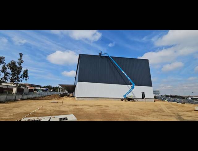 INDUSTRIAL PROPERTY TO RENT IN HALFWAY HOUSE